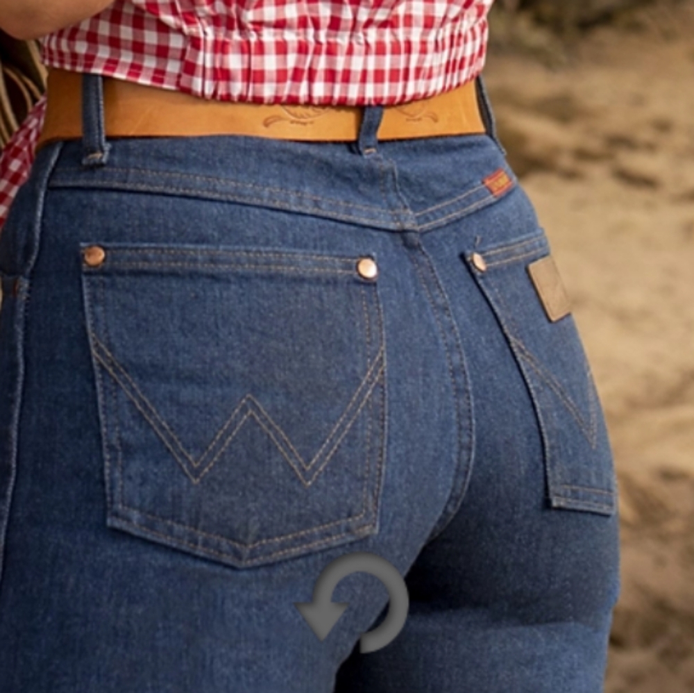 Women's boot cut vintage jeans